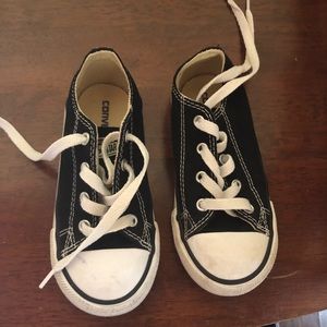 Used kids converse sneakers